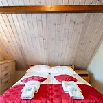 Lodge Caloroczne Osada Zbojecka Jandura